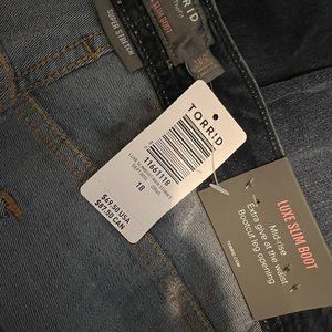 BNWT TORRID Luxe Slim Bootcut Jeans in SUPER STRETCH!! size 18 short